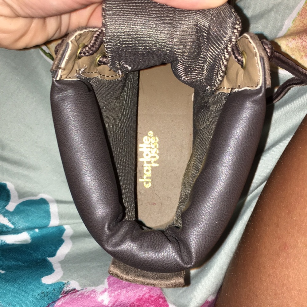 Boots - Picture 6 of 6